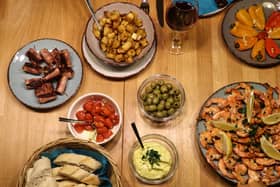The Royal China hot food takeaway will be turned into a “café bistro” serving tapas, paninis, cold sandwiches and salads