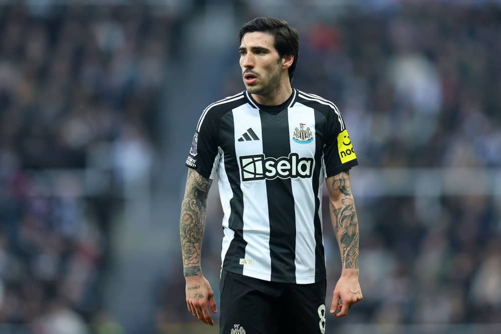 Sandro Tonali in action for Newcastle United. 