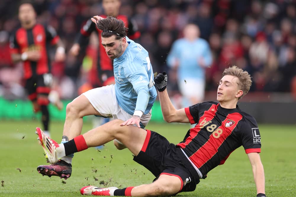 Dean Huijsen in action for AFC Bournemouth. 