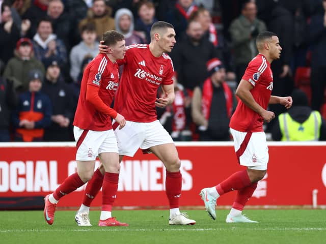 Elliot Anderson in action for Nottingham Forest