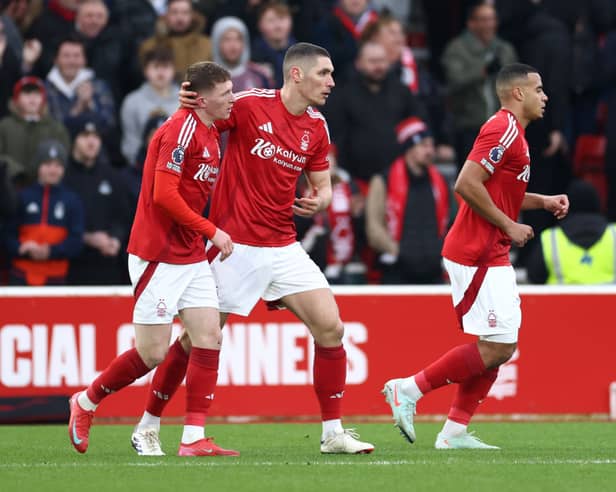 Elliot Anderson in action for Nottingham Forest