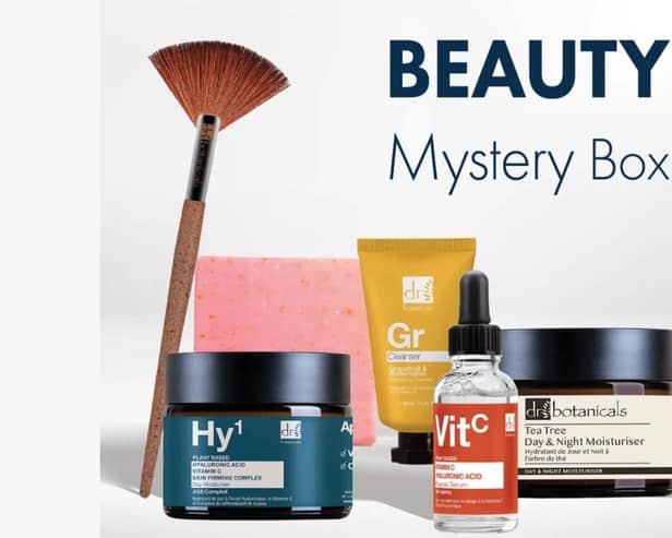 Unbelievable savings on the Debenhams £200 Mystery Beauty Box now less than £30