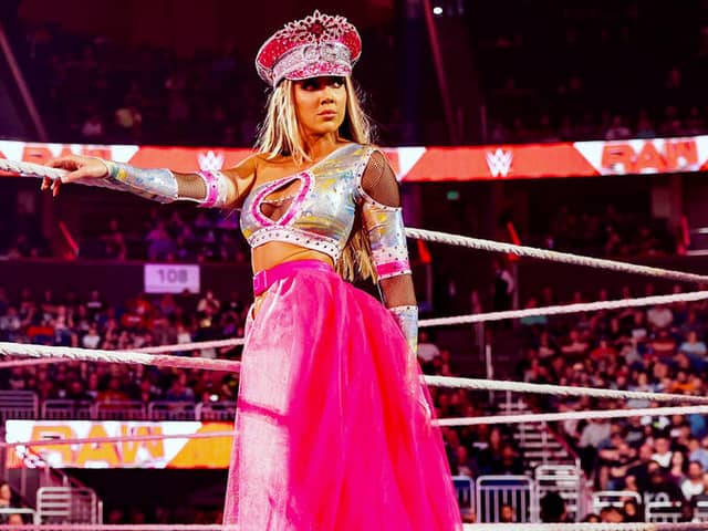 WWE US Women's Champion, Chelsea Green, faces a mystery opponent on tonight's episode of WWE Smackdown.