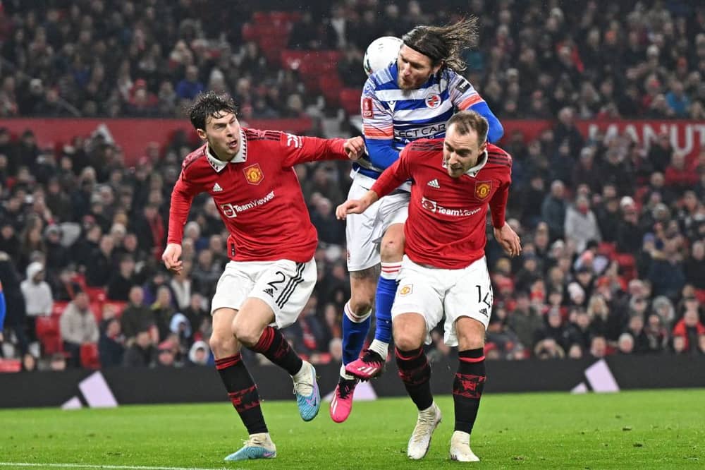 Jeff Hendrick in action for Sheffield Wednesday against Man Utd