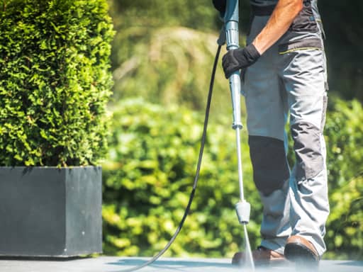  35 per cent of Brits will power wash this Easter weekend