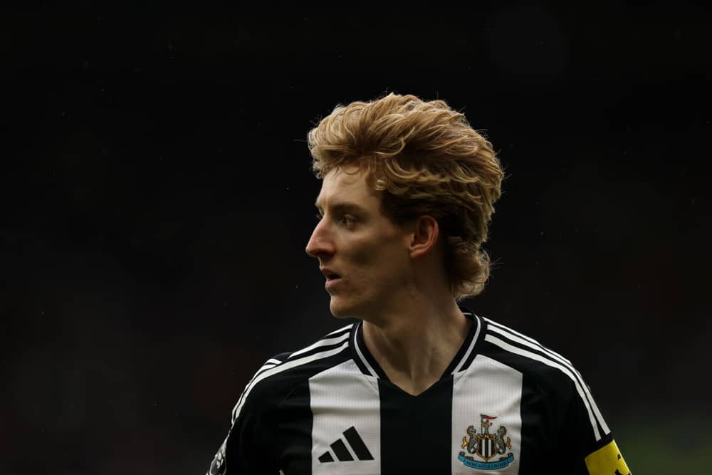 Anthony Gordon of Newcastle United in action during the Premier League match between Newcastle United FC and Nottingham Forest FC at St James' Park on February 23, 2025 in Newcastle upon Tyne, England. (Photo by Richard Heathcote/Getty Images)