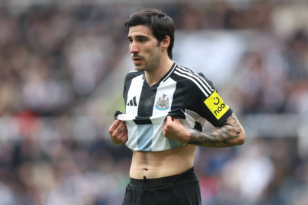 Newcastle United midfielder Sandro Tonali