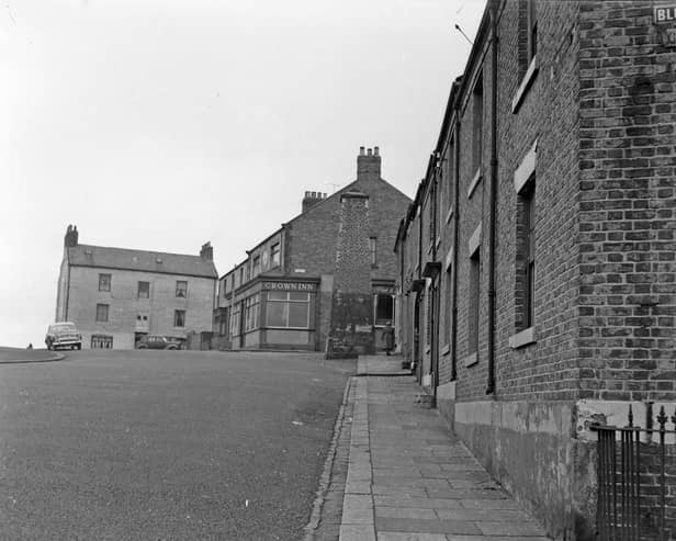 An undated view of  the Crown Inn pub at Lawe Top. It would later become the Harbour Lights.