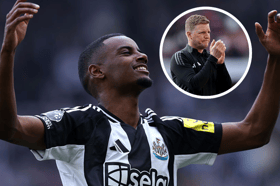 Alexander Isak back involved for Newcastle United. 