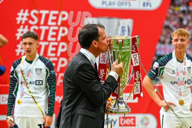 Sunderland head coach Regis Le Bris