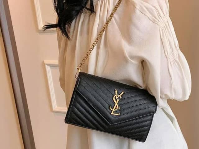 This YSL-Inspired chain bag is ideal for a night out with the girls and has a huge 61% off