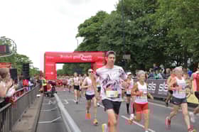 Runners got underway on the Great North Road. 
