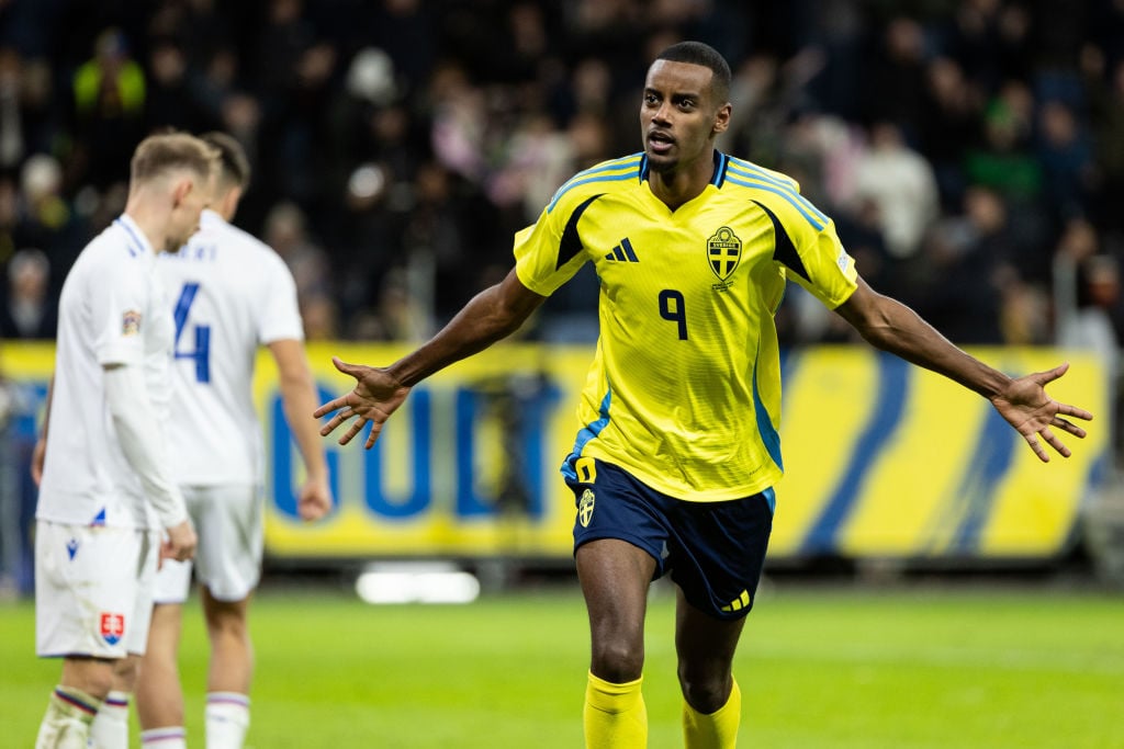 Alexander Isak spotted with Newcastle United star hours after sealing £130m Liverpool transfer