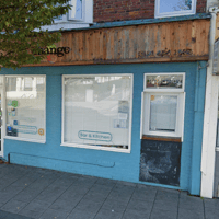 South Shields café hosts festive wreath-making workshops with mulled wine