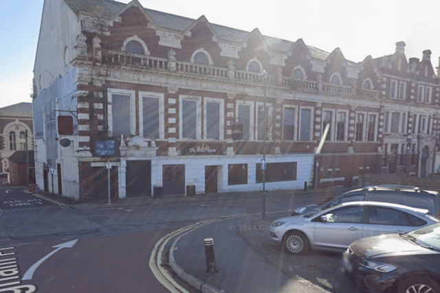 Ignition at The Venue, on Stanhope Street, has a 4.1* rating from 35 Google reviews.