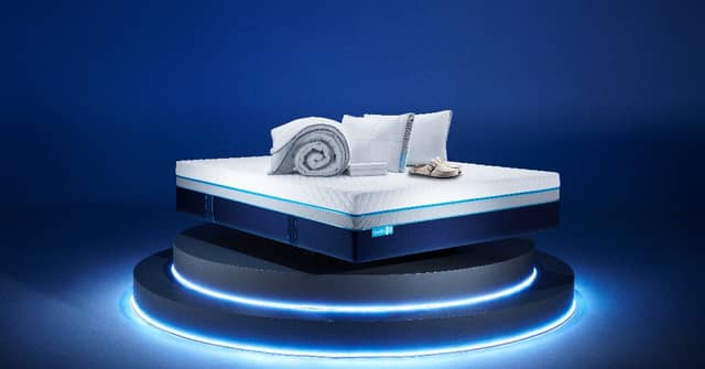 There's over £800 worth of freebies on offer right now if you buy a mattress from Simba Sleep