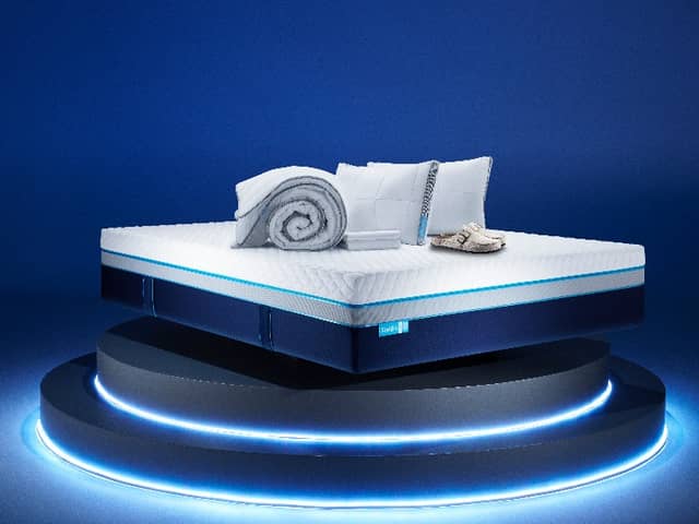 There's over £800 worth of freebies on offer right now if you buy a mattress from Simba Sleep