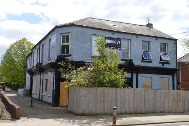 Suspected arson attack on former Johnnie's pub in Jarrow.
