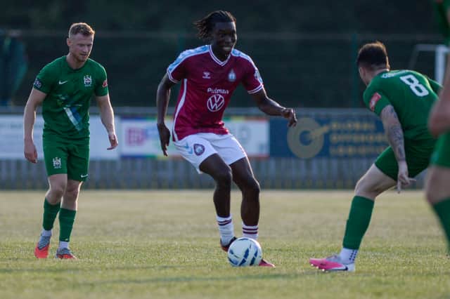 South Shields midfielder Toby Onanaye (photo Daniel Dutton)