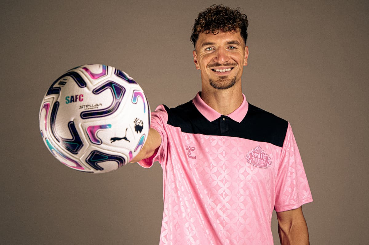 Régis Le Bris explains where Thomas Meunier will fit into his squad and ...