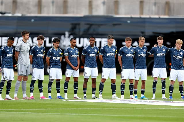 Newcastle United players line up for a minute's silence in memory of Kevin Keegan ahead of the pre-season friendly match between Gateshead and Newcastle United at Gateshead International Stadium on July 25, 2026 in Gateshead, England. (Photo by Ed Sykes/Getty Images)