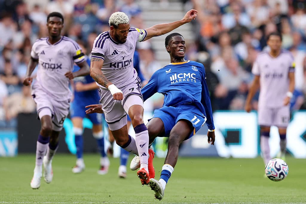 Everton supporters brutally mock Newcastle United ahead of new Premier ...