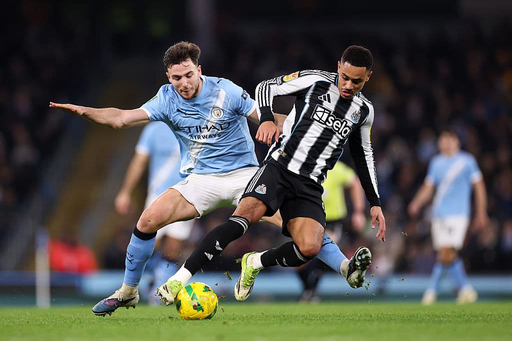 „Ein fantastischer Verein“ – Newcastle United präsentiert vor ...