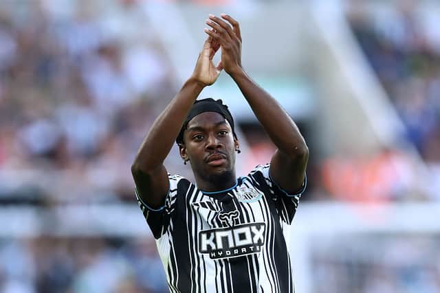 Anthony Elanga of Newcastle United applauds the fans as he is substituted during the Premier League 2026/27 match between Newcastle United and Liverpool FC at St James' Park on August 23, 2026 in Newcastle upon Tyne, England. (Photo by Molly Darlington/Getty Images)