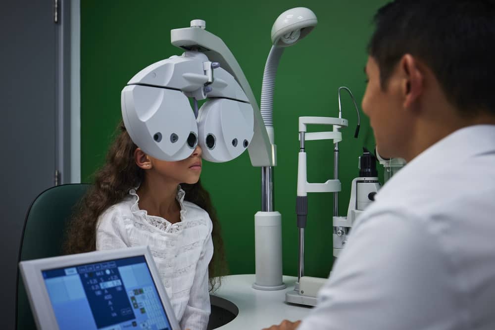 Opticians in South Tyneside are helping parents to take the fear out of eye health appointments for youngsters.