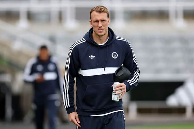 Dan Burn of Newcastle United arrives at the stadium before the Premier League 2026/27 match between Newcastle United and Aston Villa FC at St James' Park on October 17, 2026 in Newcastle upon Tyne, England. (Photo by Ian MacNicol/Getty Images)