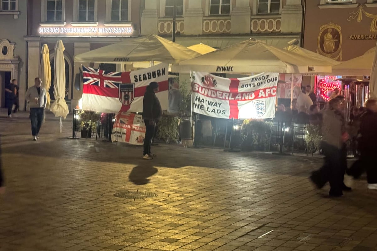 Sunderland fans enjoy night out in Poznan
