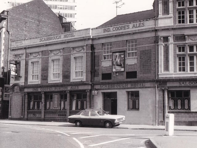 Were you a regular here during the 1980s? The licensee of Scarbrough Hotel on Bishopgate was Barry Gavin in September 1982.
