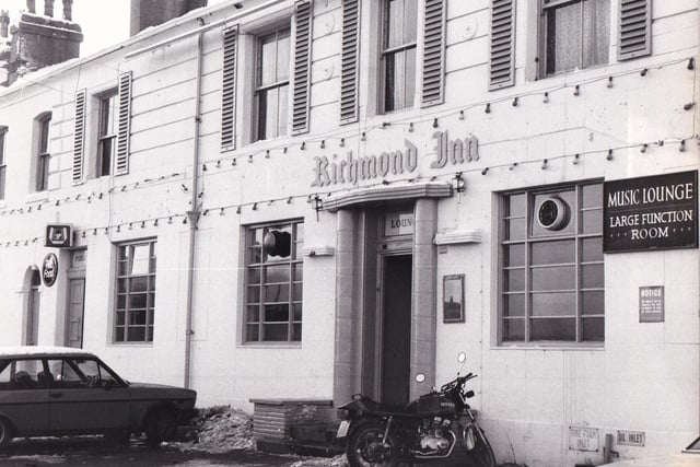 The Richmond Inn on Upper Accomodation Road in Richmond Hill was making the news in December 1981. The pub and its customers had been 'put on probabtion' by licensing chiefs after complaints of late night noise.