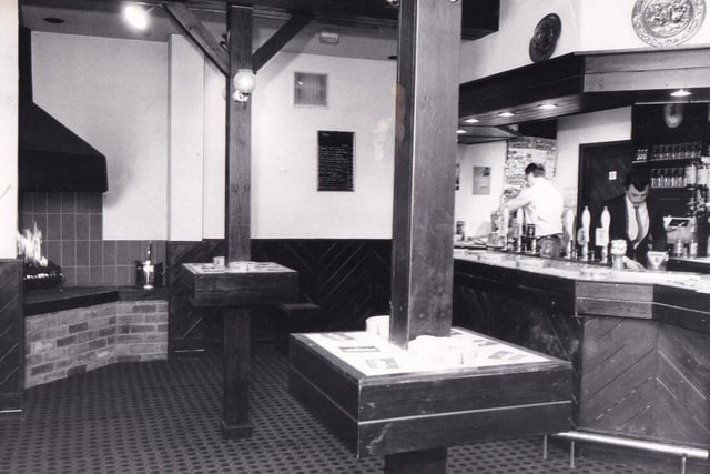 Inside the The Bridge Inn on Lower Briggate in March 1985.It was opened by architect Geoff Brown and quantity surveyor David Bloomer and served hand-pulled ale.