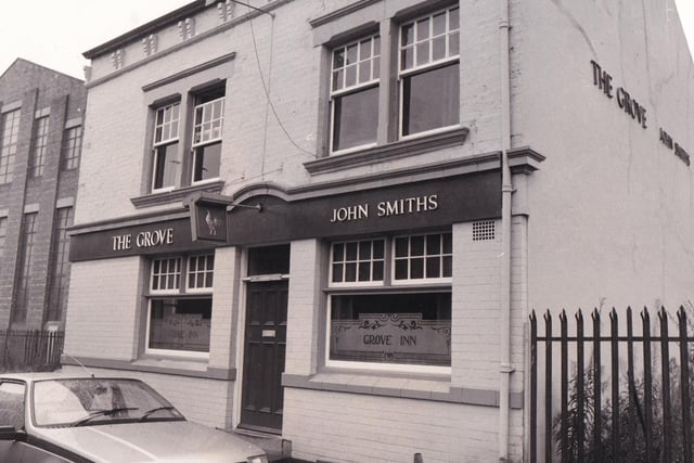 Licensee Mike Longbottom ran The Grove in October 1982.