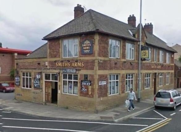 Did you pop into the Smiths Arms for a quick drink? It was at 7 Westgate End and is now Wakefield Floorcare.