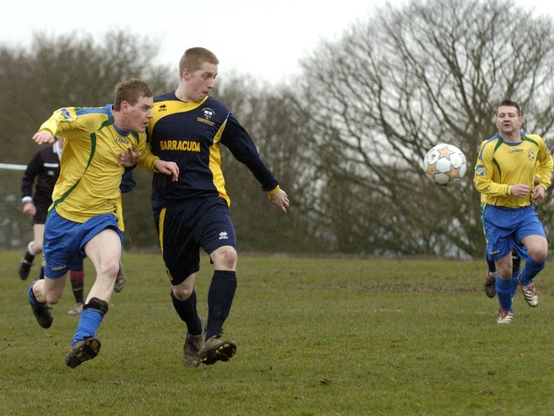 Hull University footballers take on Shades.