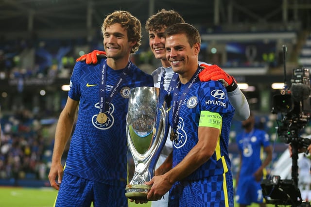 Chelsea duo Cesar Azpilicueta and Marcos Alonso want to join Barcelona (Mundo Deportivo).