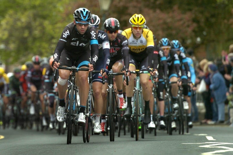 Date:2nd May 2015. Picture James Hardisty, (JH1008/36v) Stage 2 of The Tour De Yorkshire from Selby to York, 174KM, pictured Riders in the main peloton approach Beverley Minster.