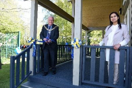 Preston's mayor cuts the ribbon and officially opens The Burrow at Eldon Primary School, photo: Neil Cross.