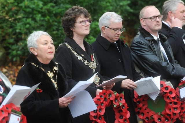 Fylde mayor Elaine Silverwood flanked by mayoress Liz Oades and MP Mark Menzies at the Kirkham ceremony