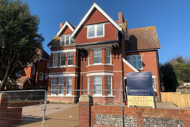 A brand new, two bedroom luxury ground floor flat situated within the desirable Meads area of Eastbourne. Finished to a very high standard the accommodation comprises: Open plan Living room/kitchen, master bedroom with luxury En-suite shower room, second bedroom and bathroom. Also benefitting from a private entrance, £325,000, offered through Hunt Frame estate agents.