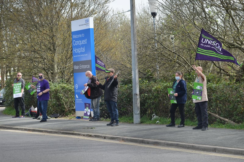 Pay protest outside the Conquest Hospital in Hastings. SUS-210104-133127001