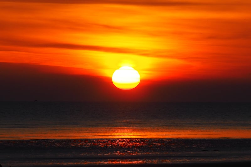Sunset pictures taken by Simon Downs on West Beach, Littlehampton