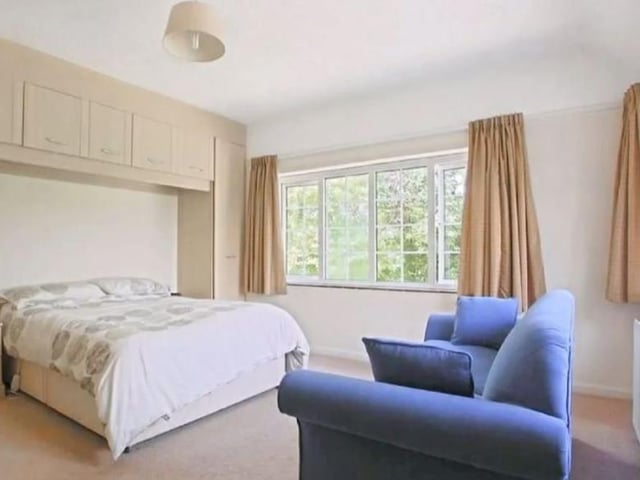 Five bedroom detached house for sale in Marshfoot Lane, Hailsham. Guide price £575,000 SUS-220121-093908001