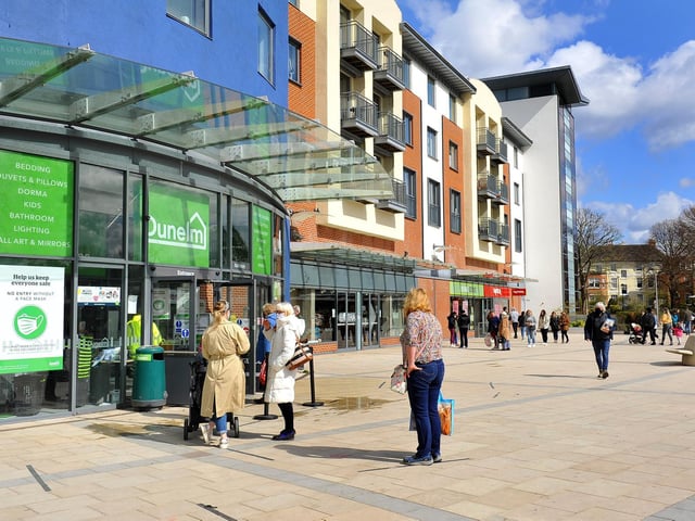 The average property price in Horsham Central was £395,000.