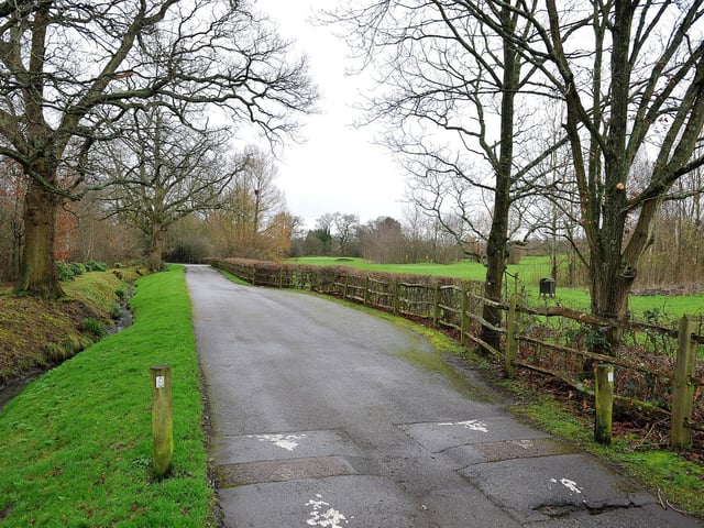 The average property price in Broadbridge Heath & Warnham was £410,000.