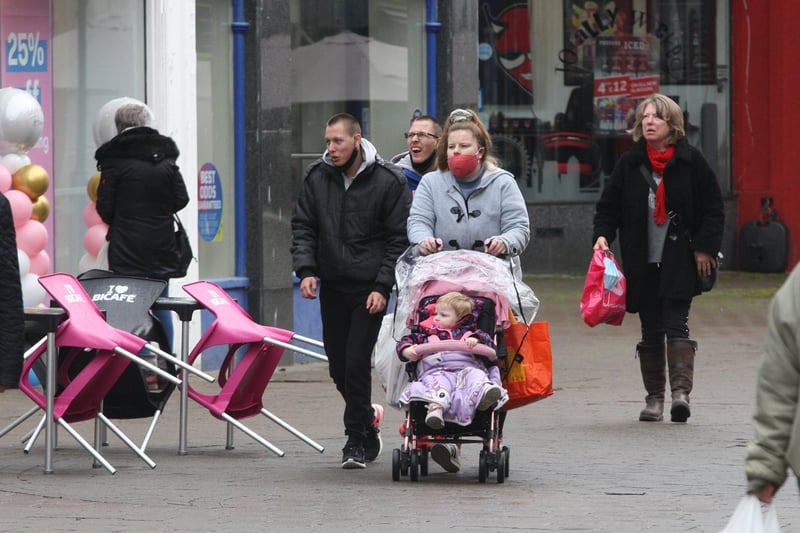 Littlehampton shops reopen. Photo by Derek Martin Photography