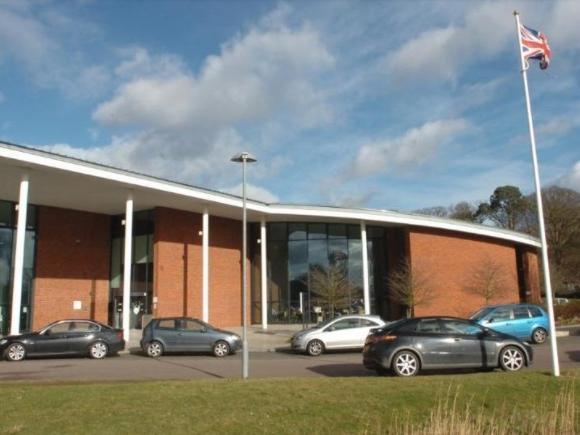 826 people left Dacorum for Central Bedfordshire in the year to June 2019