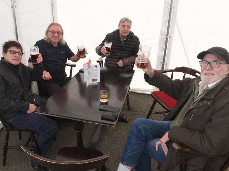 Shoulder of Mutton, Ruskington. L-R Daniel Palmer, Peter Smith, Duncan Purdie, Nigel Hallam. EMN-210419-092944001